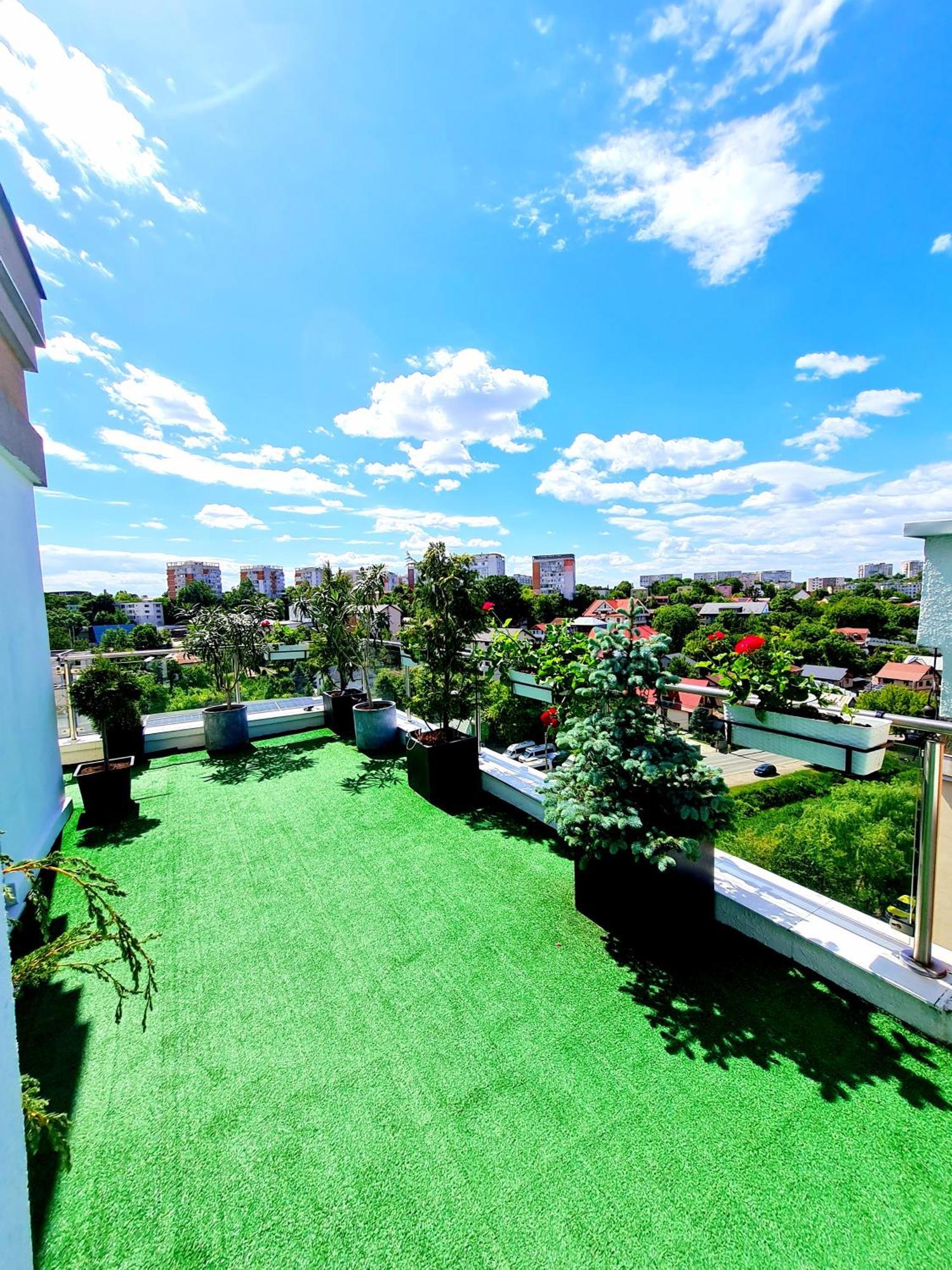 Penthouse View Aeroport Iasi Lägenhet Exteriör bild